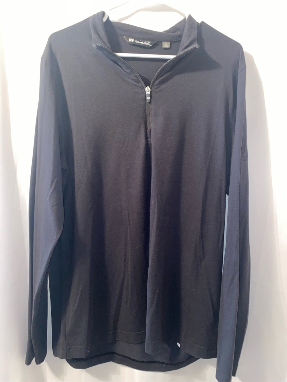 Travis Mathew Men’s Black Quarter Zip Golf Pullover M